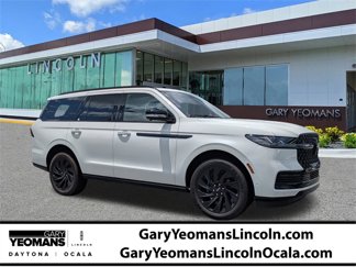 New 2025 Lincoln Navigator Reserve w/ Jet Appearance Package image 1
