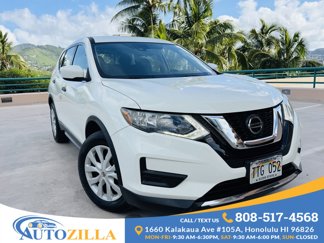 Used 2019 Nissan Rogue S image 1