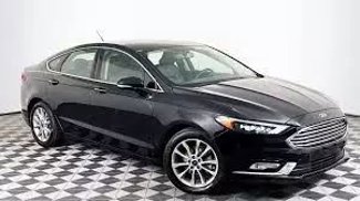 Used 2017 Ford Fusion SE image 1