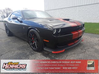 Used 2016 Dodge Challenger SRT Hellcat image 1