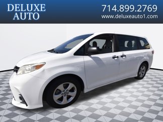 Used 2018 Toyota Sienna L image 1