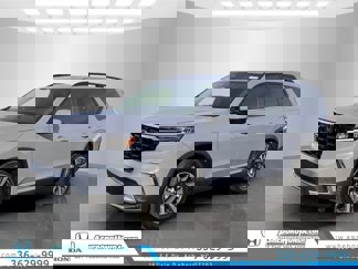 New 2025 Honda Pilot Touring image 1