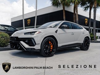 Used 2023 Lamborghini Urus S image 1
