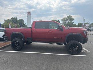 Used 2025 GMC Sierra 2500 AT4X image 1