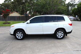 Used 2013 Toyota Highlander Plus image 1