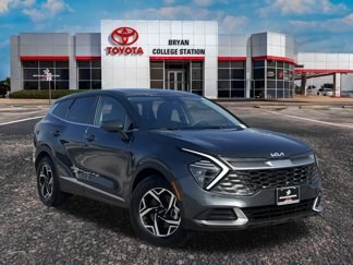 Used 2024 Kia Sportage LX image 1