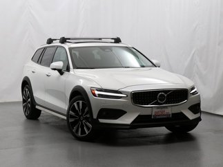 Used 2024 Volvo V60 B5 Cross Country Ultimate w/ Protection Package Premier image 1