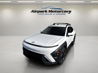 Used 2025 Hyundai Kona SEL image 1