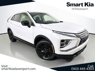 Used 2023 Mitsubishi Eclipse Cross LE image 1
