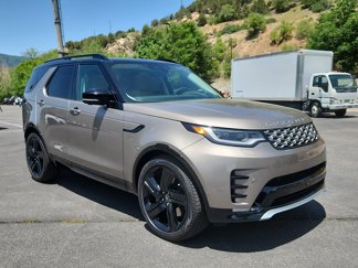 New 2025 Land Rover Discovery Metropolitan Edition image 1