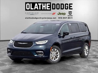 New 2025 Chrysler Pacifica Select w/ Uconnect Theater Family Group image 1