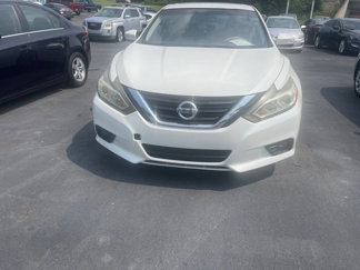 Used 2016 Nissan Altima 2.5 SV w/ Convenience Package image 1
