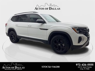 Used 2024 Volkswagen Atlas Peak Edition SE image 1