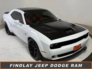 Used 2015 Dodge Challenger SRT Hellcat image 1