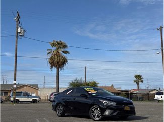 Used 2023 Kia Forte LXS image 1