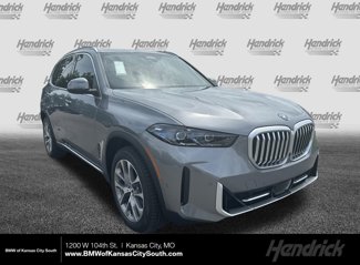 New 2026 BMW X5 xDrive50e image 1