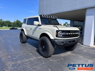 New 2025 Ford Bronco Outer Banks image 1