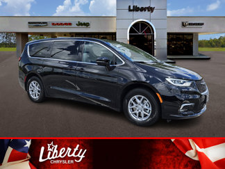New 2026 Chrysler Pacifica Select image 1