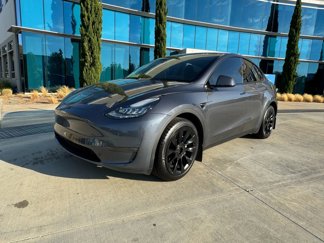 Used 2023 Tesla Model Y Long Range image 1