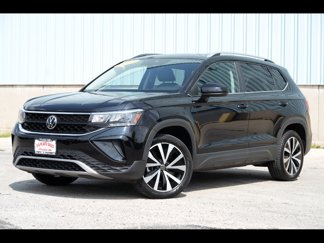 Used 2022 Volkswagen Taos SE w/ Panoramic Sunroof Package image 1