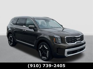New 2025 Kia Telluride S image 1