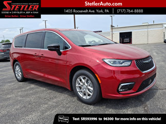New 2025 Chrysler Pacifica Select image 1