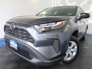 Used 2025 Toyota RAV4 LE image 1