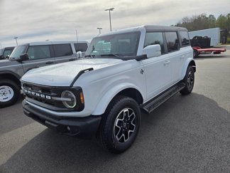 New 2025 Ford Bronco Outer Banks image 1