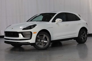 Used 2025 Porsche Macan image 1