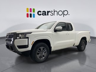Used 2025 Nissan Frontier SV image 1