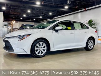 Used 2022 Toyota Corolla LE image 1