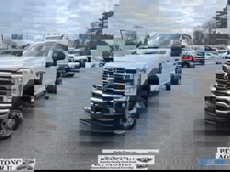 New 2025 Ford F550 4x4 Crew Cab Super Duty image 1