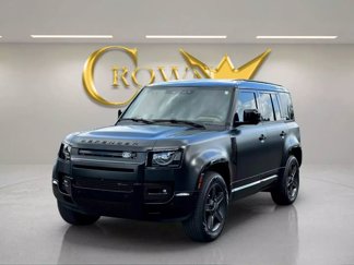 Used 2023 Land Rover Defender 110 X-Dynamic SE image 1