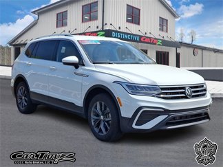 Used 2024 Volkswagen Tiguan SE image 1