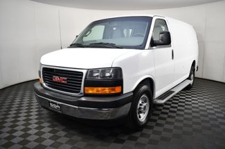 Used 2017 GMC Savana 2500 image 1