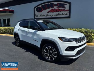 Used 2024 Jeep Compass Limited image 1