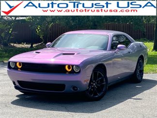 Used 2022 Dodge Challenger SXT w/ Blacktop Package image 1