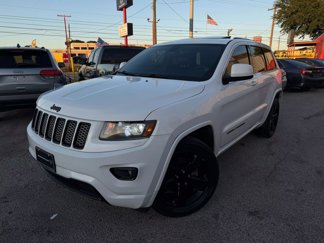 Used 2015 Jeep Grand Cherokee Altitude image 1