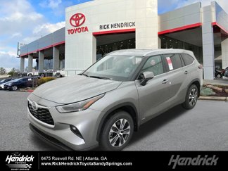 New 2025 Toyota Highlander XLE image 1