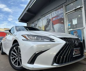 Used 2022 Lexus ES 350 image 1
