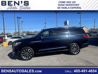 Used 2021 Lincoln Navigator Reserve image 1