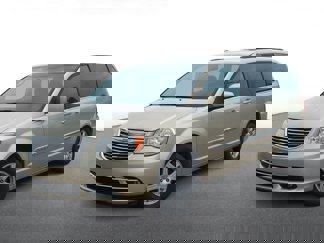 Used 2011 Chrysler Town & Country Touring image 1