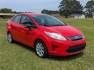 Used 2013 Ford Fiesta SE image 1