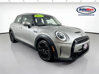 Used 2024 MINI Cooper S image 1