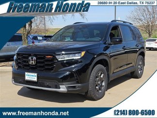 New 2025 Honda Pilot TrailSport image 1