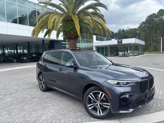 Used 2022 BMW X7 M50i w/ Dynamic Handling Package image 1