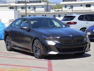 New 2026 BMW 550e xDrive w/ Premium Package image 1