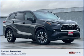 Used 2024 Toyota Highlander XLE image 1