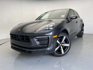 Used 2025 Porsche Macan image 1