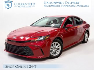 Used 2025 Toyota Camry LE image 1